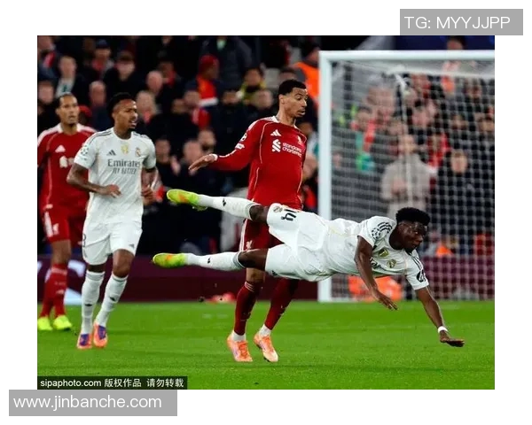 帕奎塔引领新潮流足球场上的艺术家与战士双重身份解析 帕奎塔引领新潮流足球场上的艺术家与战士双重身份解析